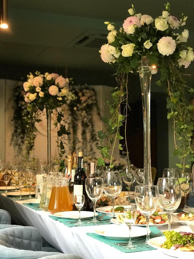 Zagorod Hotel Girka Polonka Екстер'єр фото