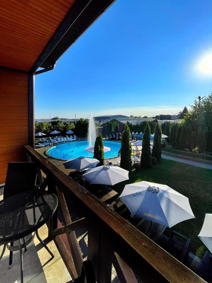 Zagorod Hotel Girka Polonka Екстер'єр фото
